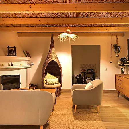 Alamos Retreat - Wellness & Yoga Boutique Oda ve Kahvaltı 3*