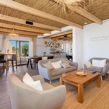 Alamos Retreat - Wellness & Yoga Boutique Bed and Breakfast Αλμπουφέιρα